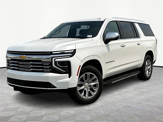 2025 Chevrolet Suburban Premier photo 3