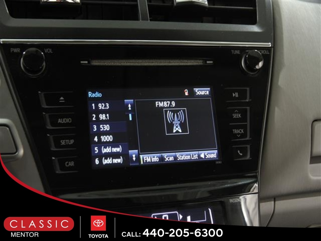 2017 Toyota Prius V Two photo 11
