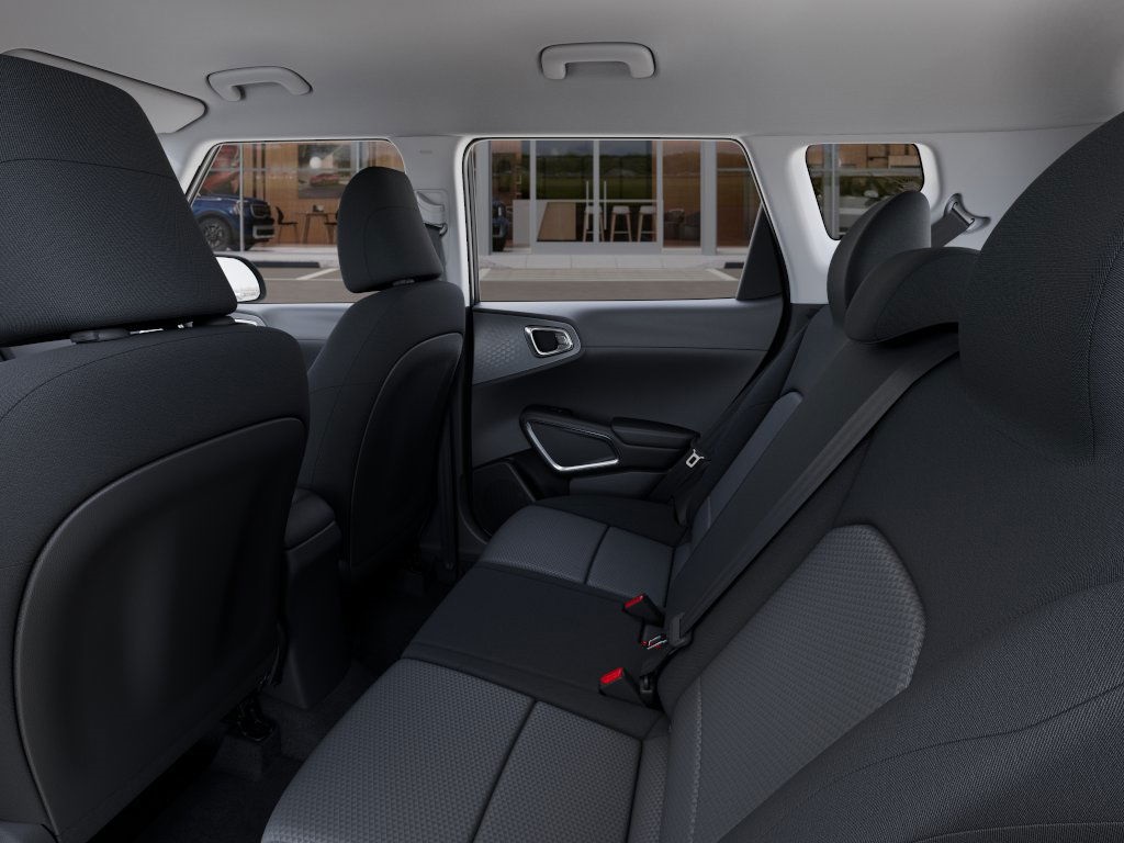 2025 Kia Soul LX photo 18