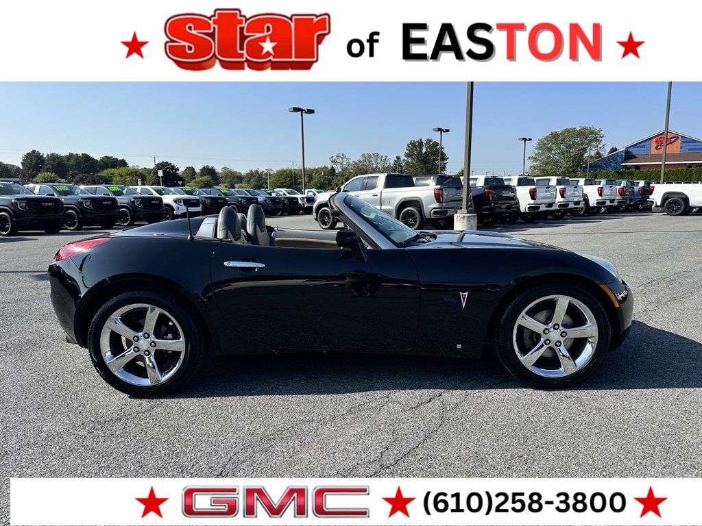 2007 Pontiac Solstice photo 3