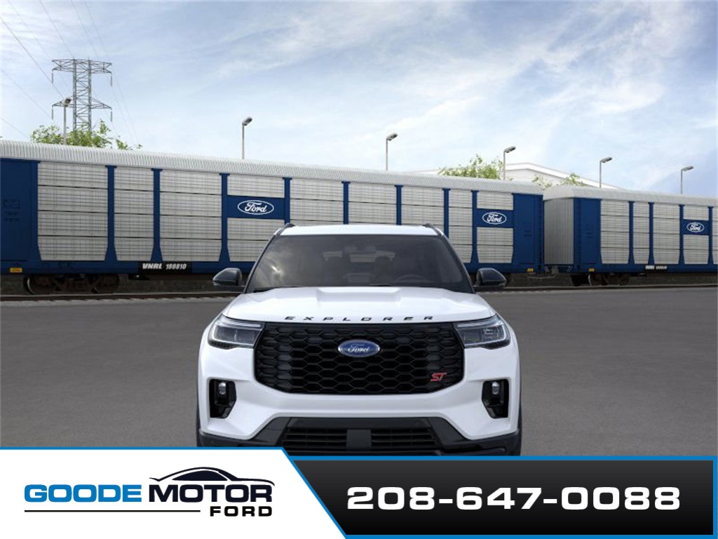 2025 Ford Explorer ST photo 4
