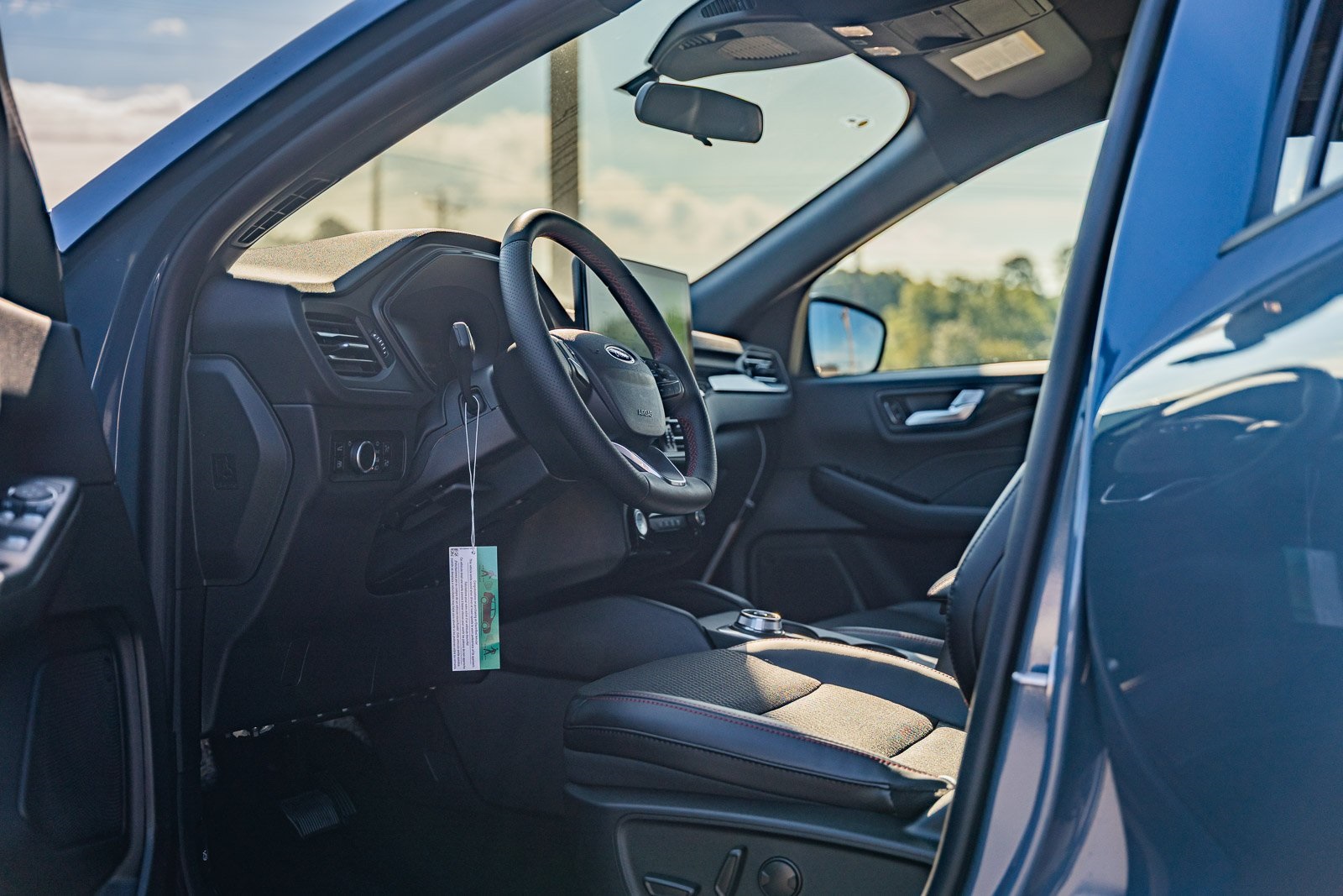 2025 Ford Escape ST-Line photo 12