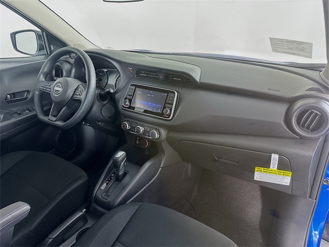 2025 Nissan Kicks Play S photo 24