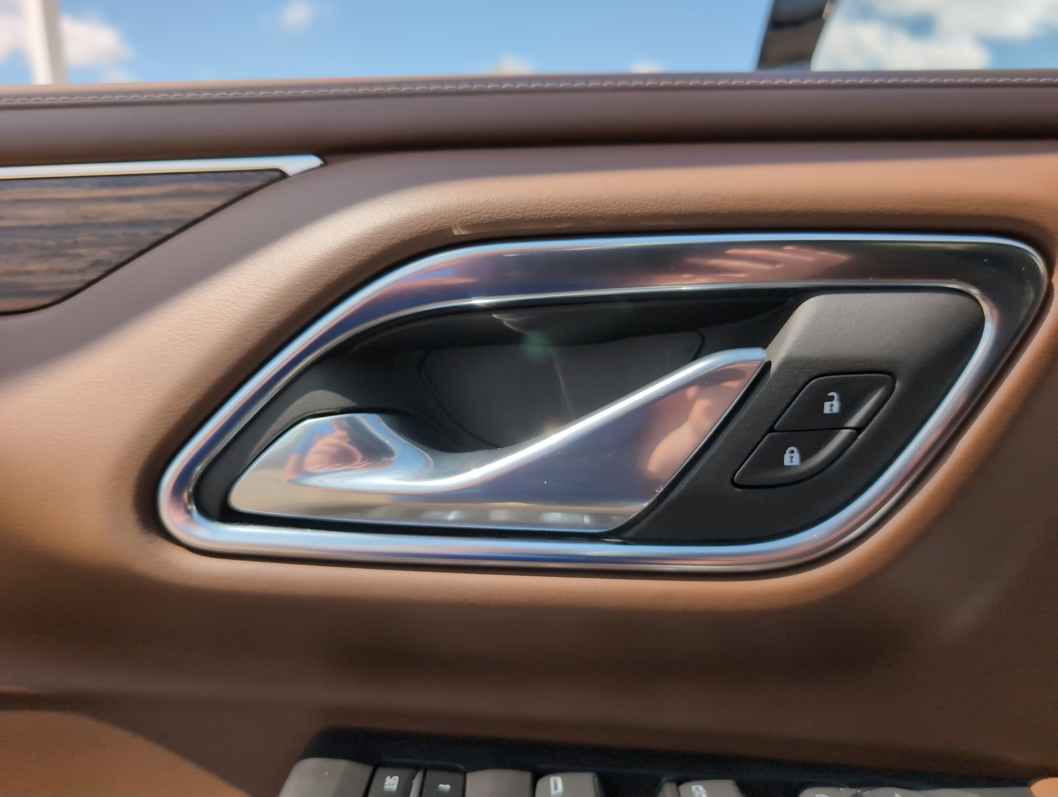 2024 Chevrolet Tahoe High Country photo 18