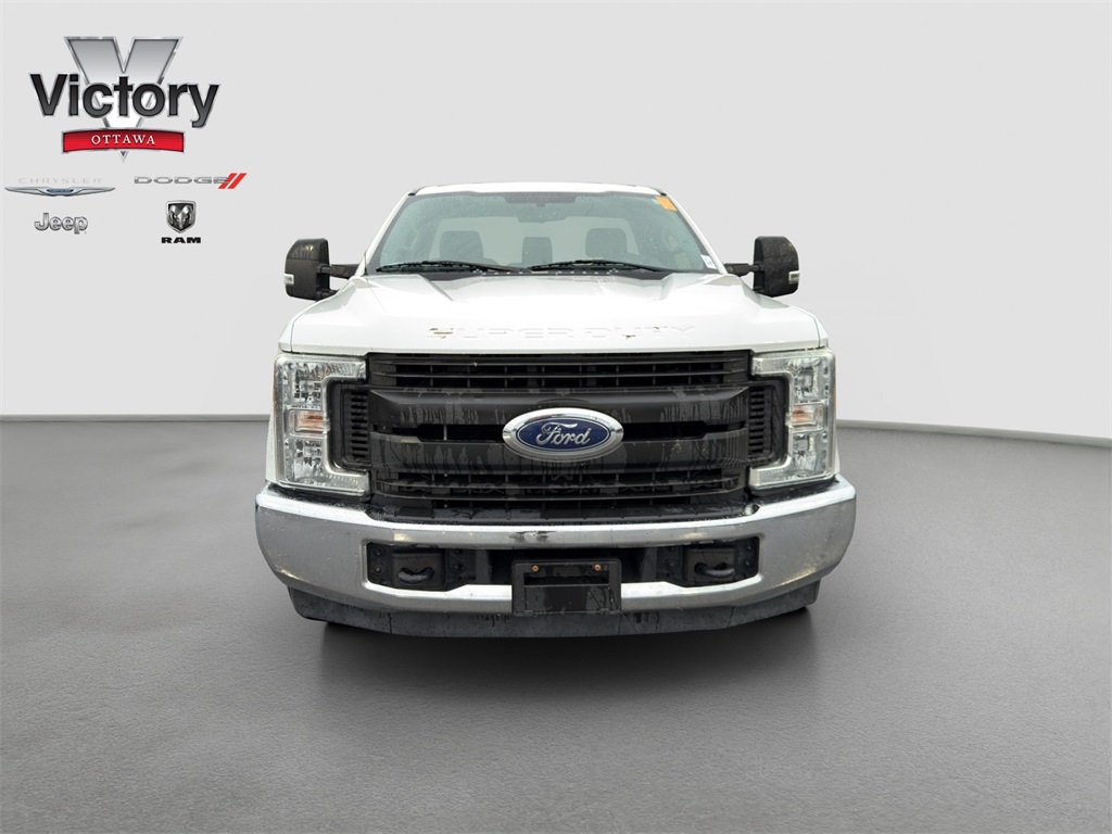 2017 Ford F-250 photo 2