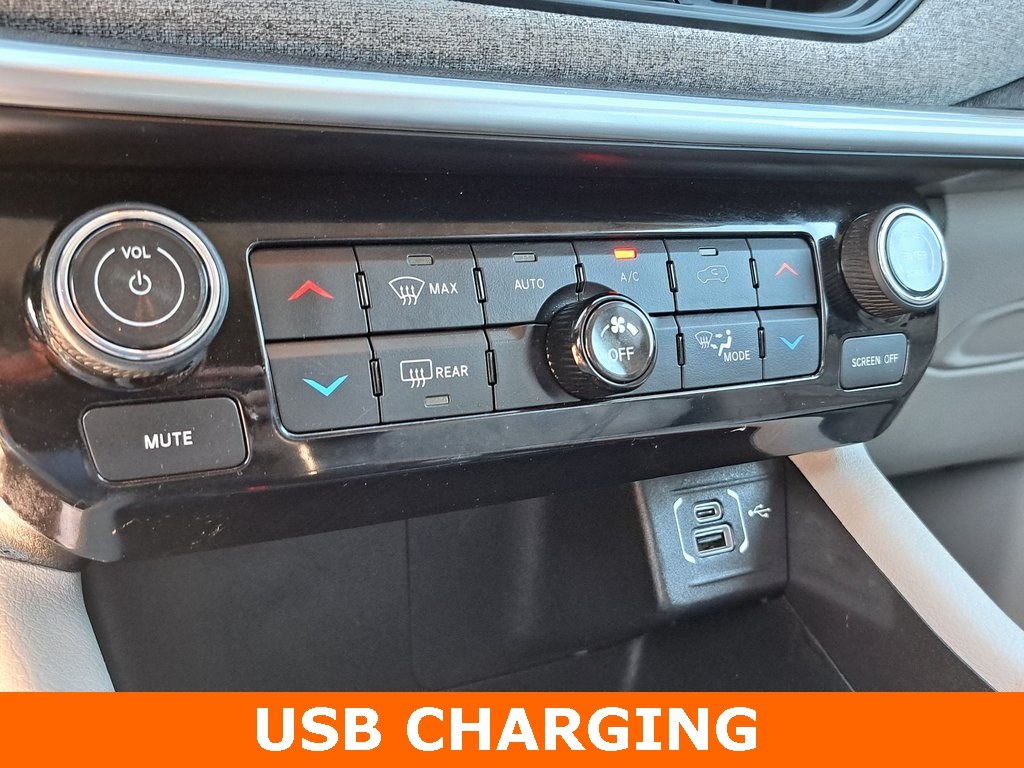 2022 Jeep Compass Latitude photo 14