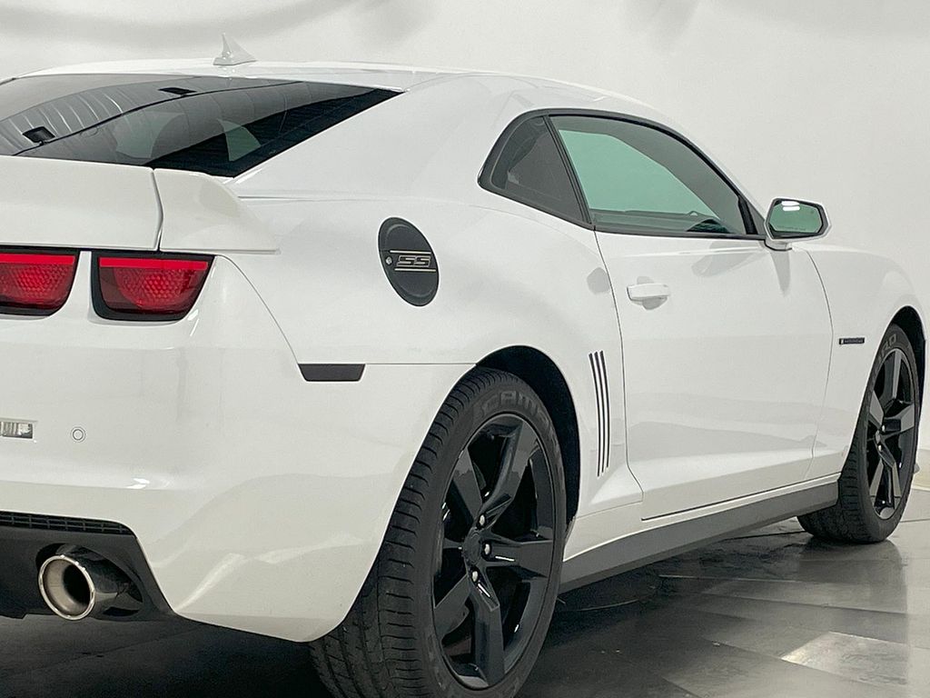 2012 Chevrolet Camaro SS photo 35