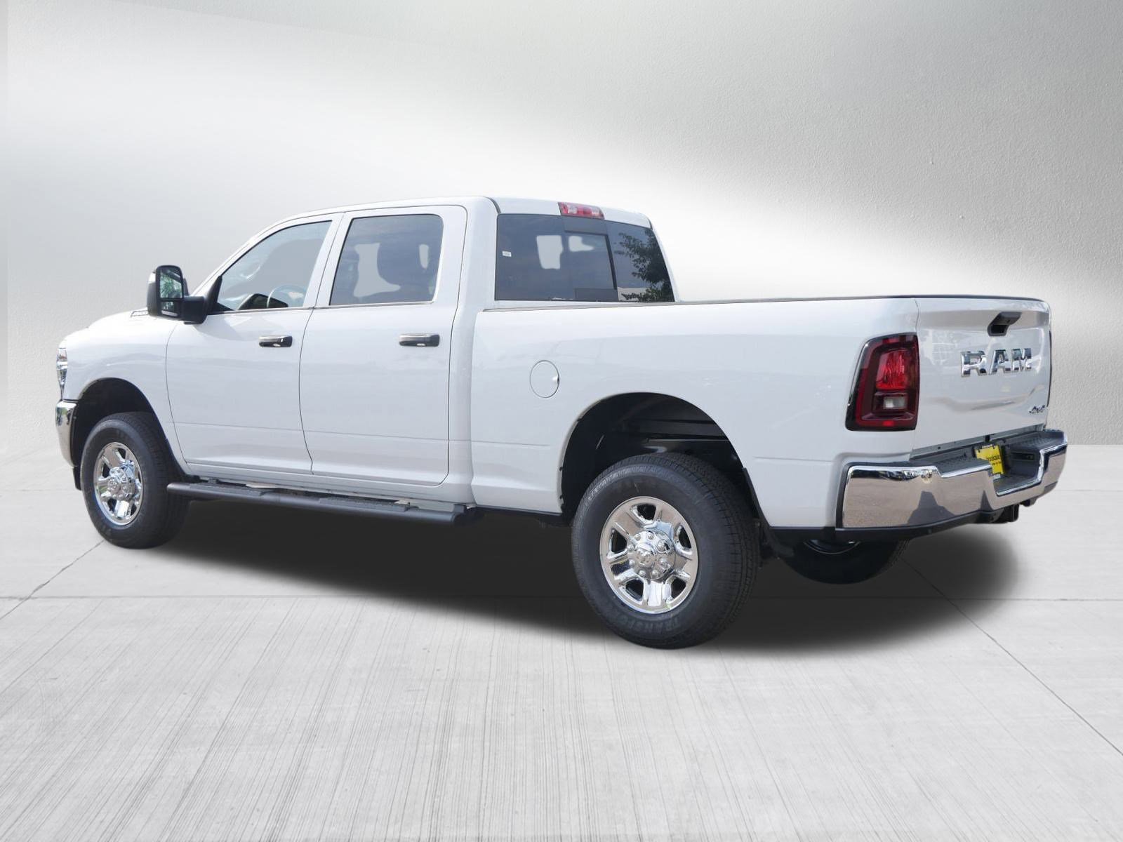 2026 Ram 2500 Tradesman photo 4