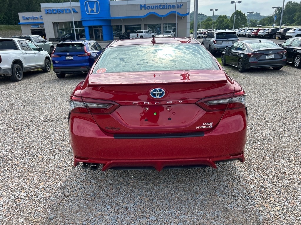 2024 Toyota Camry Hybrid XSE photo 6