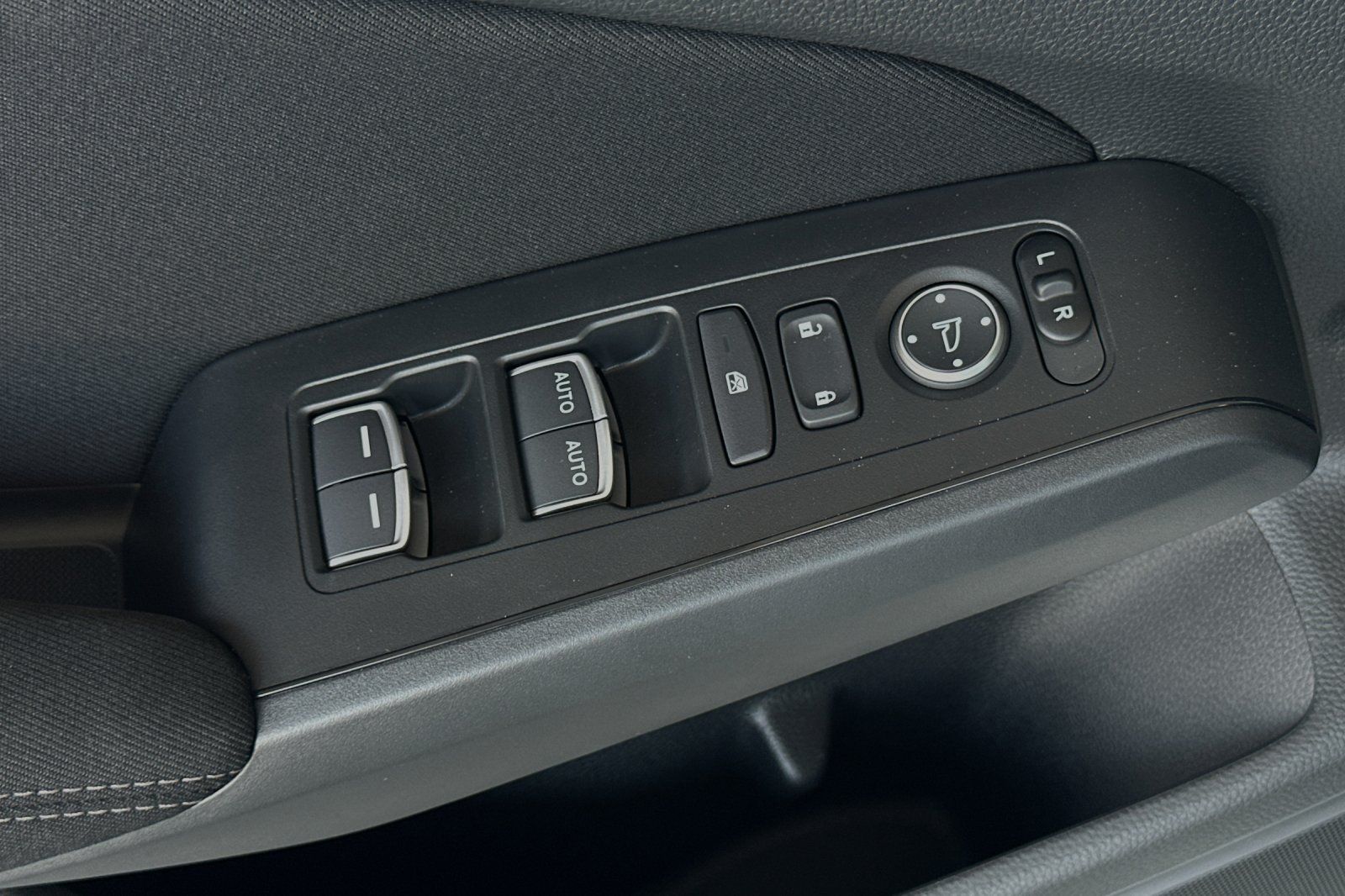 2025 Honda Civic Sport photo 11