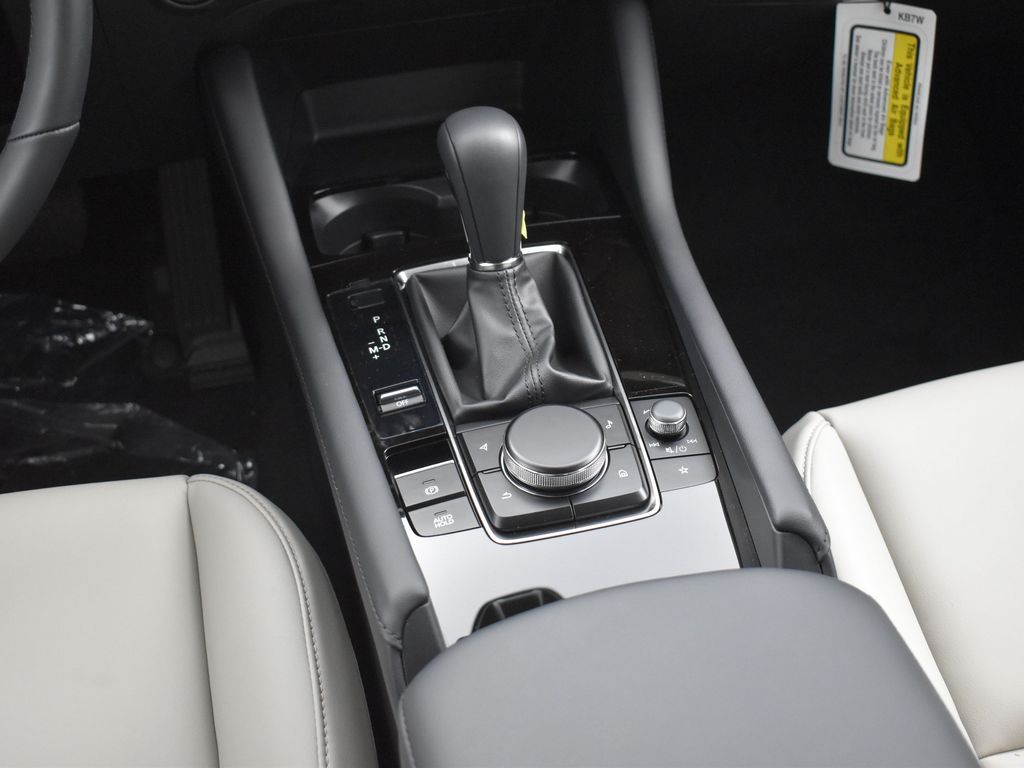2025 Mazda Mazda3 2.5 s Preferred photo 19
