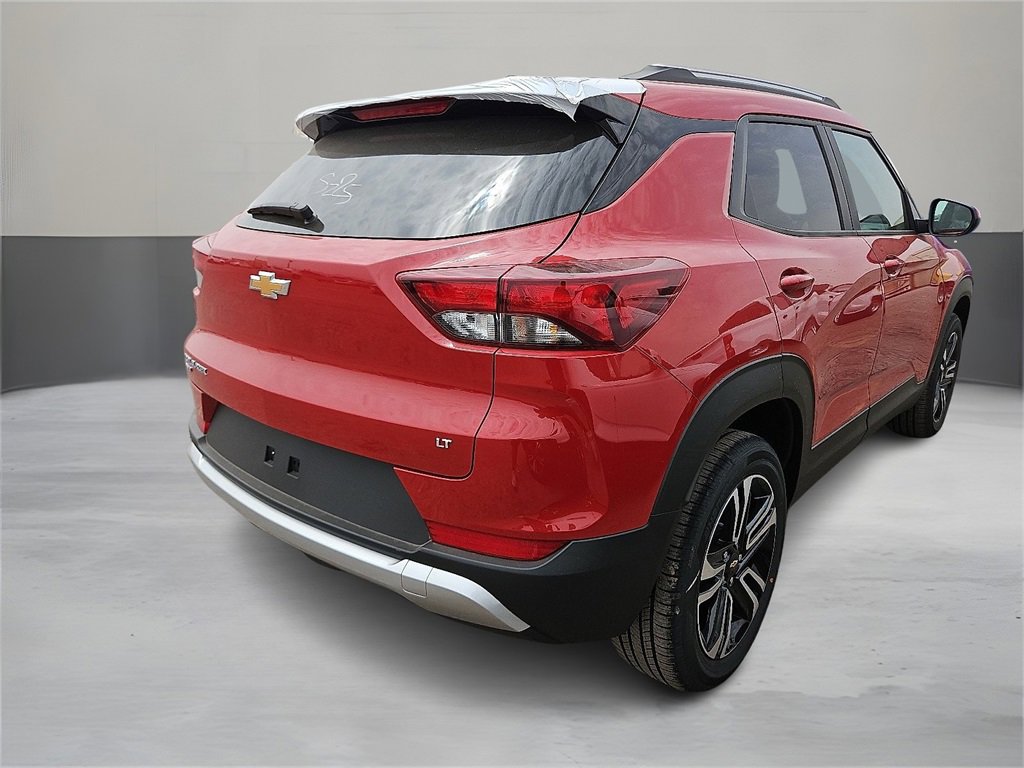 2026 Chevrolet Trailblazer LT photo 2