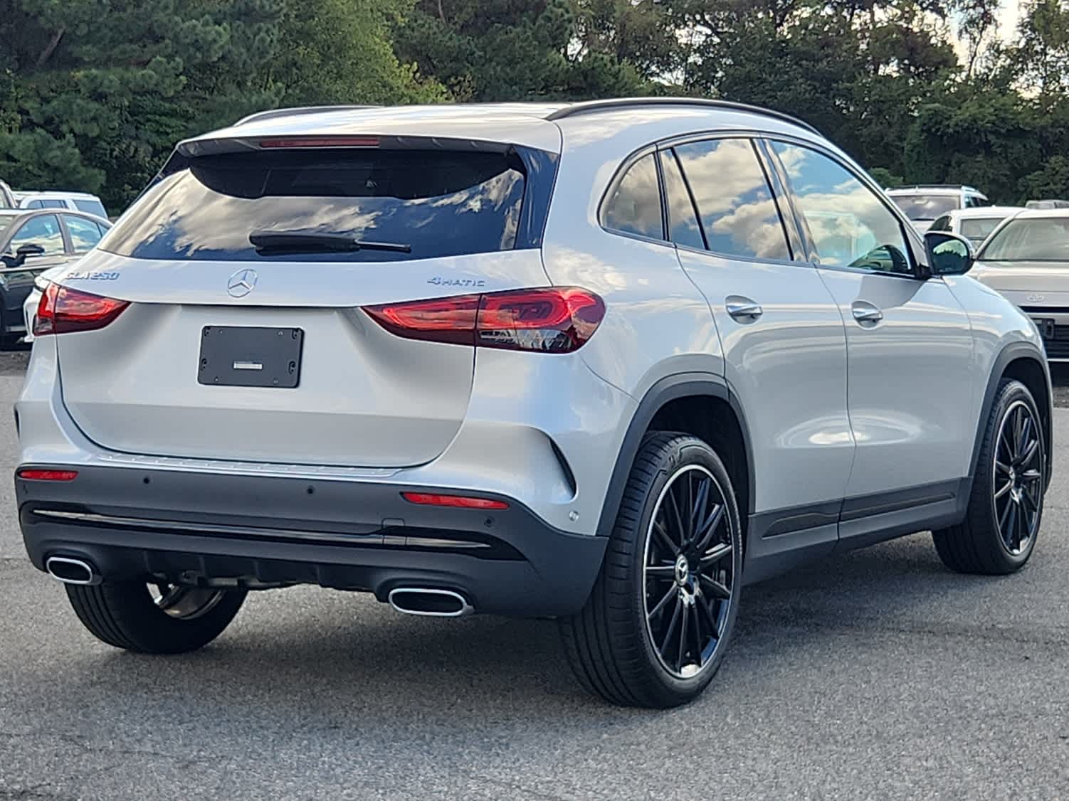 2023 Mercedes Benz GLA 250 4MATIC photo 3