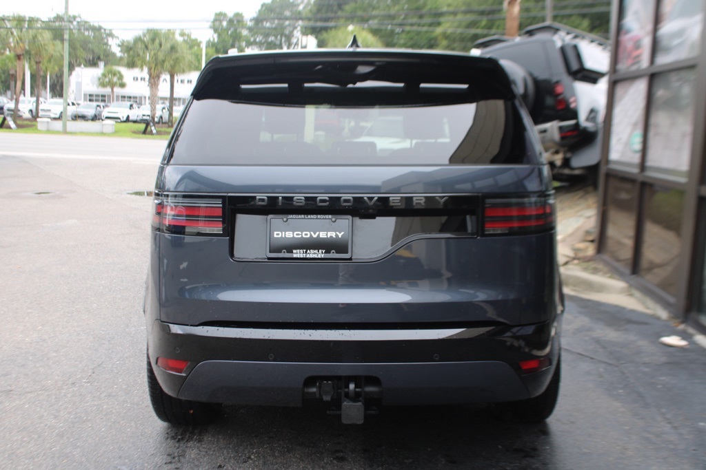 2024 Land Rover Discovery P360 Dynamic SE photo 6