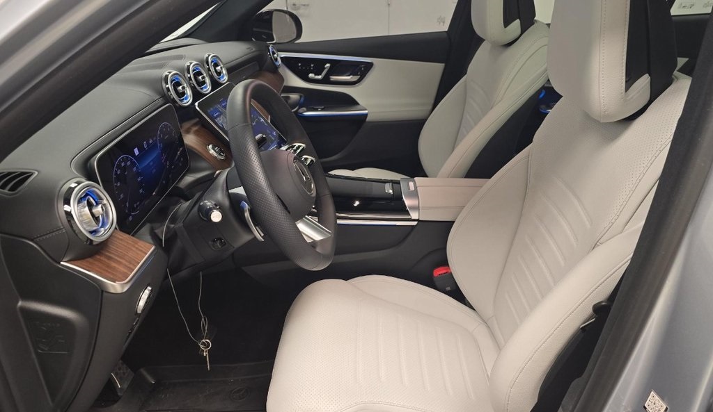 2025 Mercedes Benz GLC 300 4MATIC photo 7