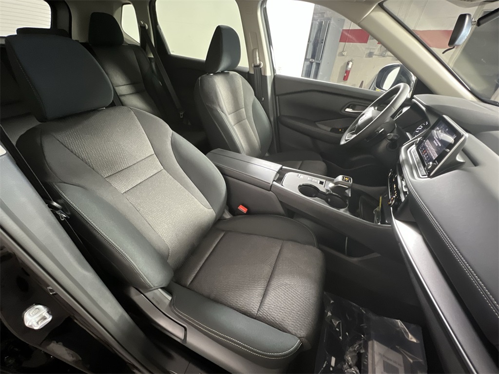 2026 Nissan Rogue SV photo 23