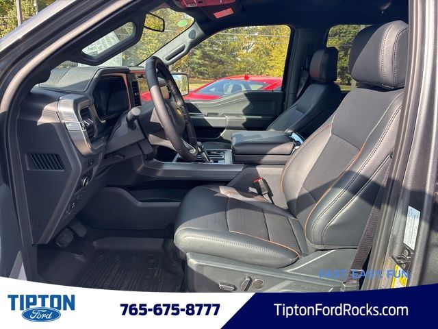 2025 Ford F-150 Lariat photo 3
