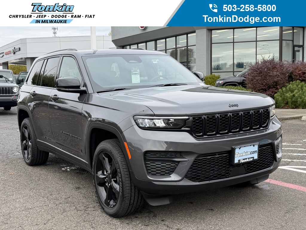 2025 Jeep Grand Cherokee Altitude's photo