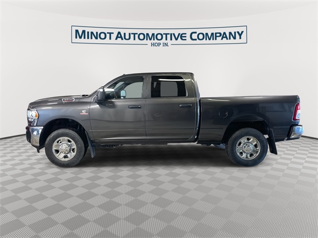 2023 Ram 2500 Tradesman photo 3