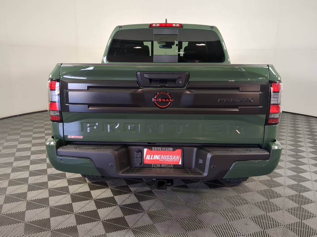 2026 Nissan Frontier PRO-4X photo 6