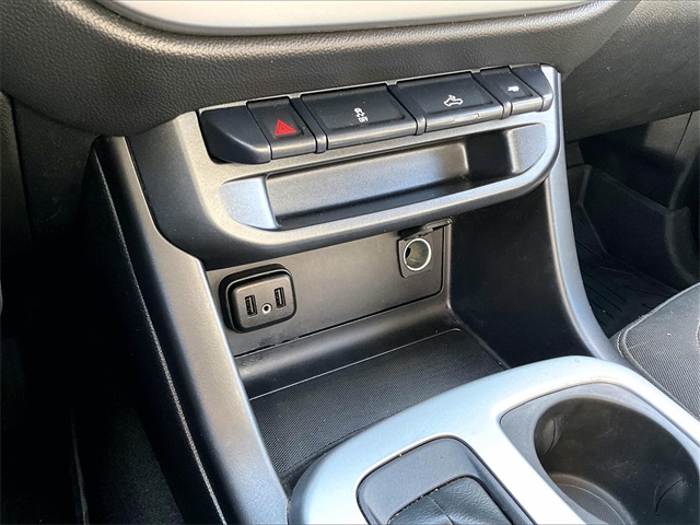 2019 Chevrolet Colorado LT photo 26