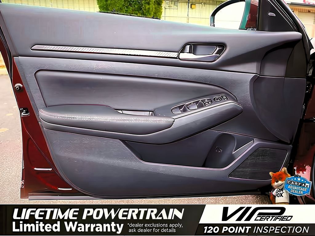 2024 Nissan Altima 2.5 SV photo 9