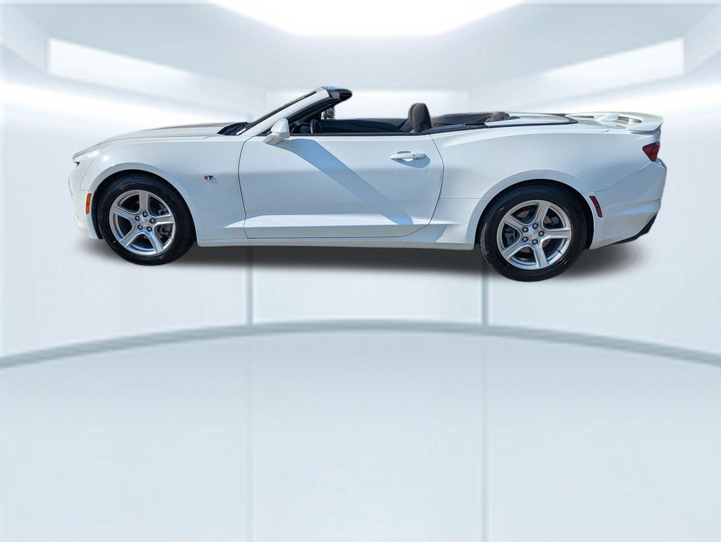 2022 Chevrolet Camaro 1LT photo 3