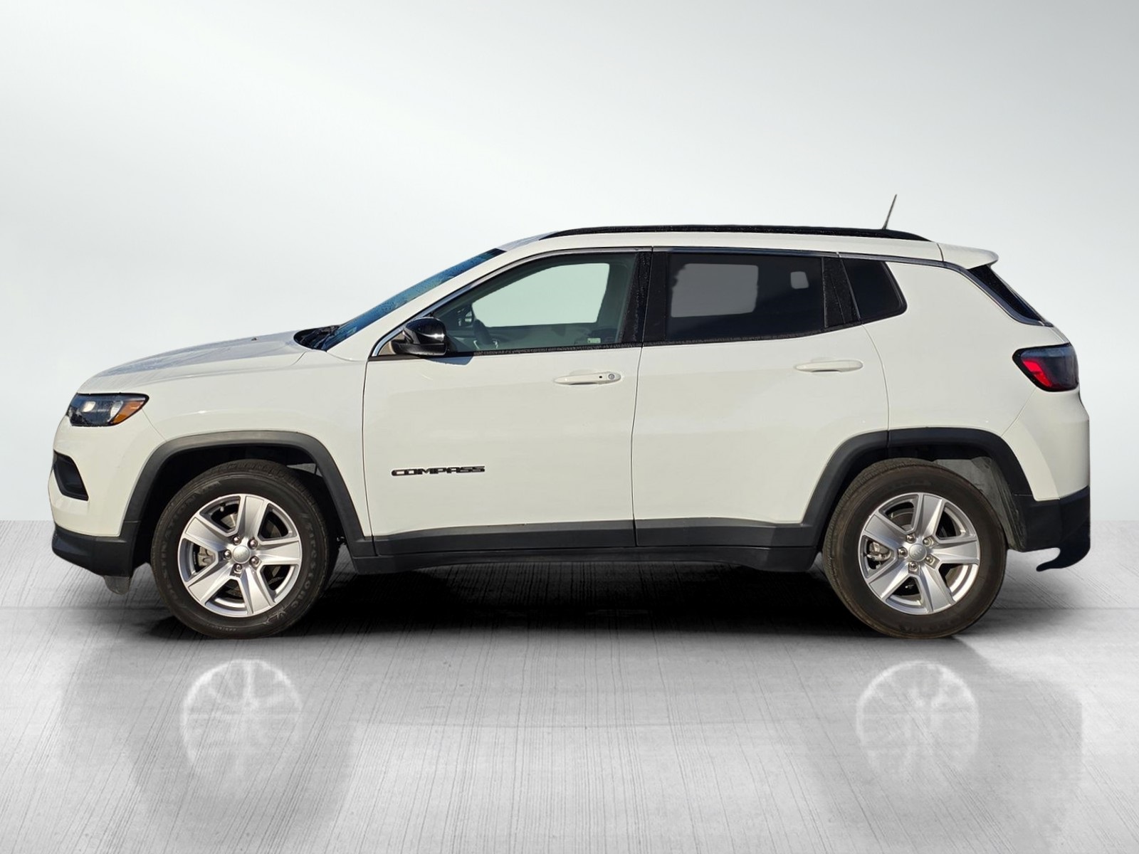 2022 Jeep Compass Latitude photo 3