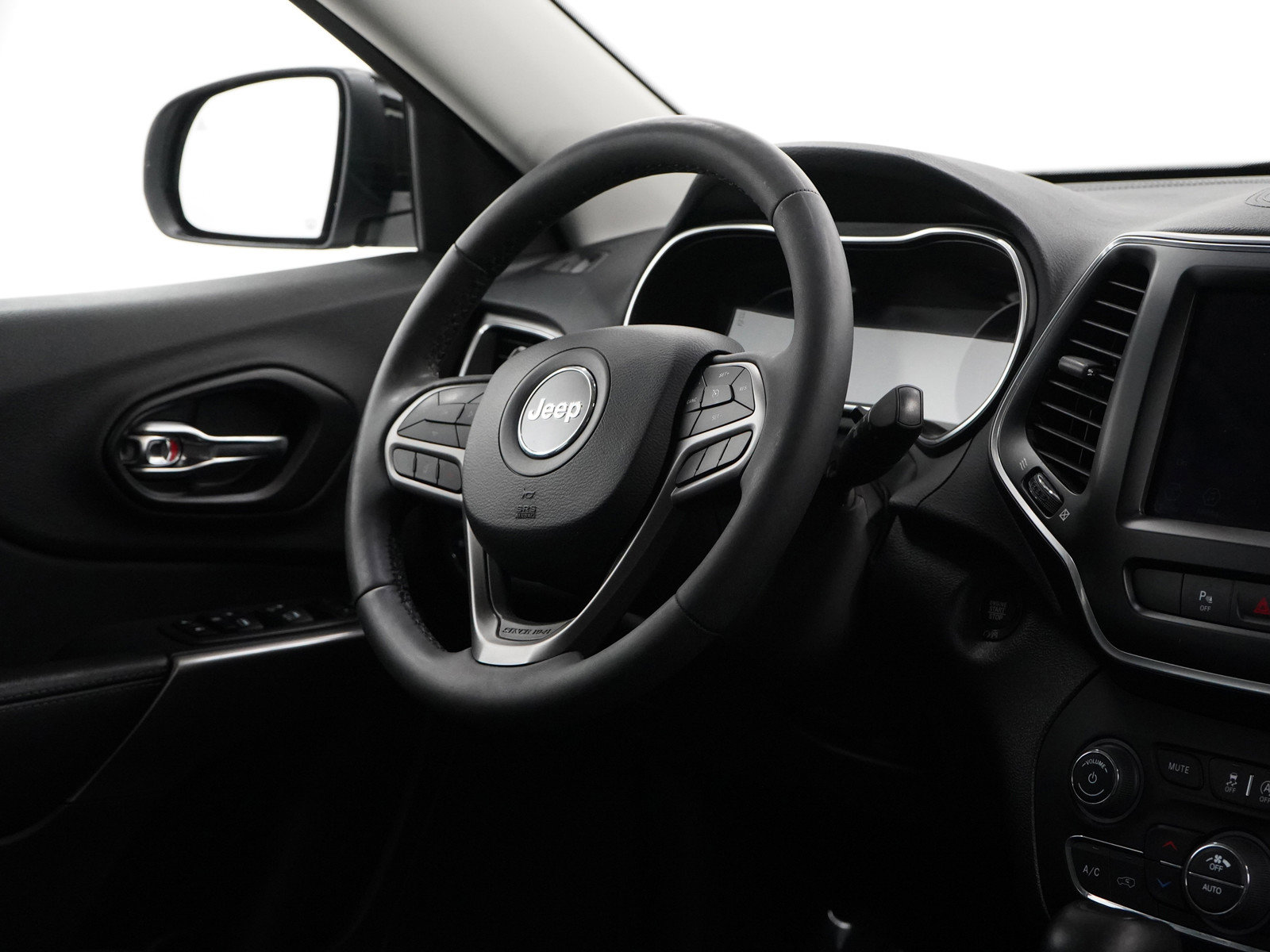 2021 Jeep Cherokee Altitude Latitude Lux photo 11
