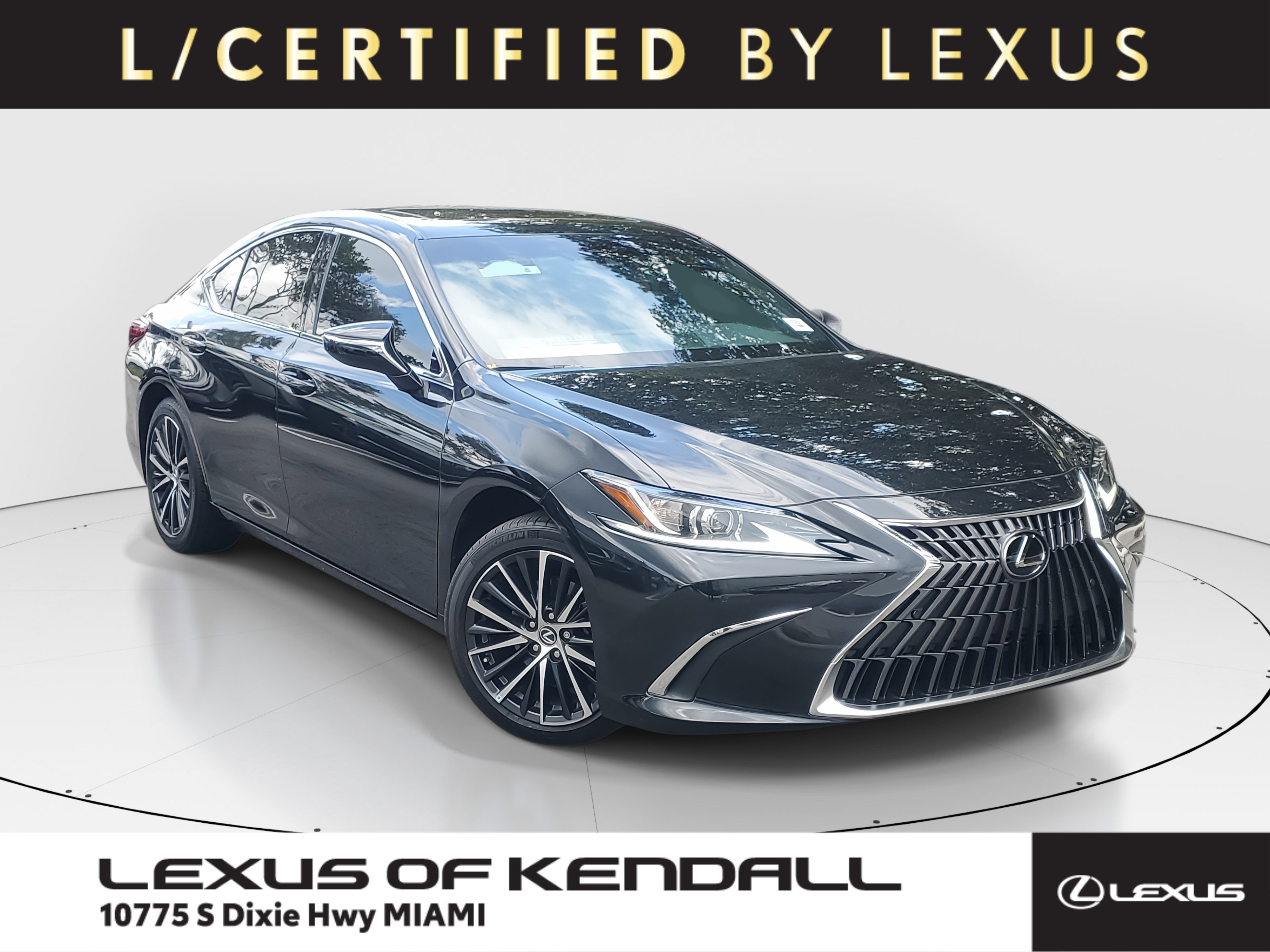 2024 Lexus ES 350's photo