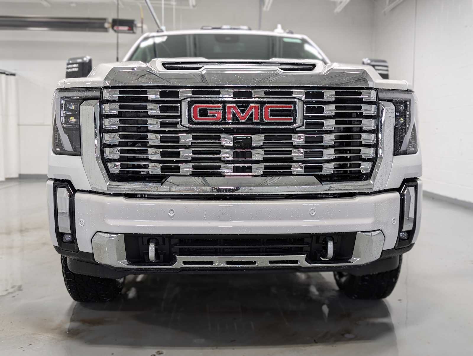 2025 Gmc Sierra 2500 HD Denali photo 2