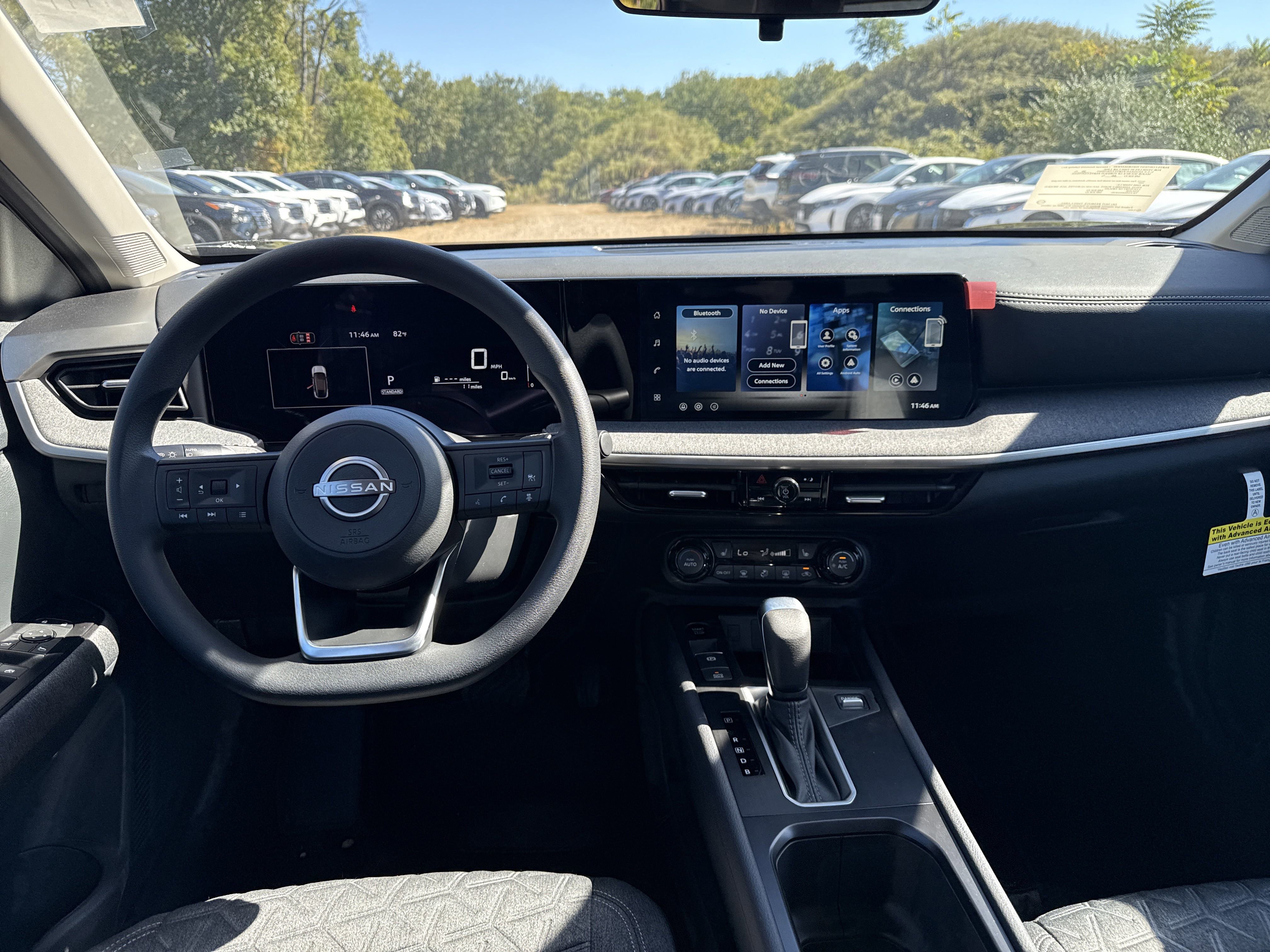 2026 Nissan Kicks SV photo 2