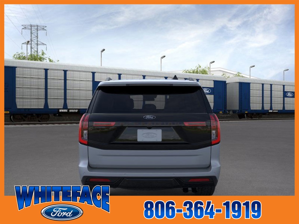 2025 Ford Expedition photo 4