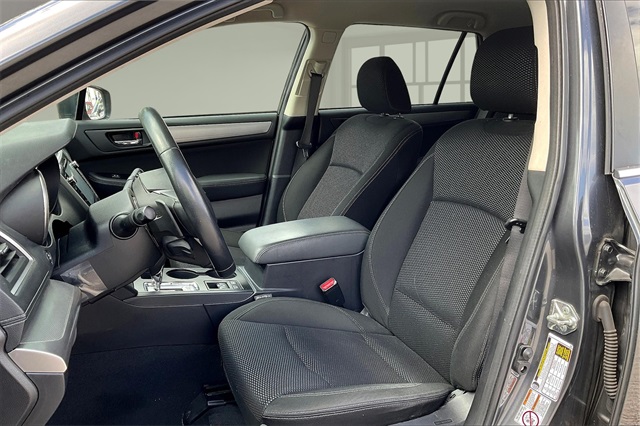 2018 Subaru Outback 2.5i Premium photo 26