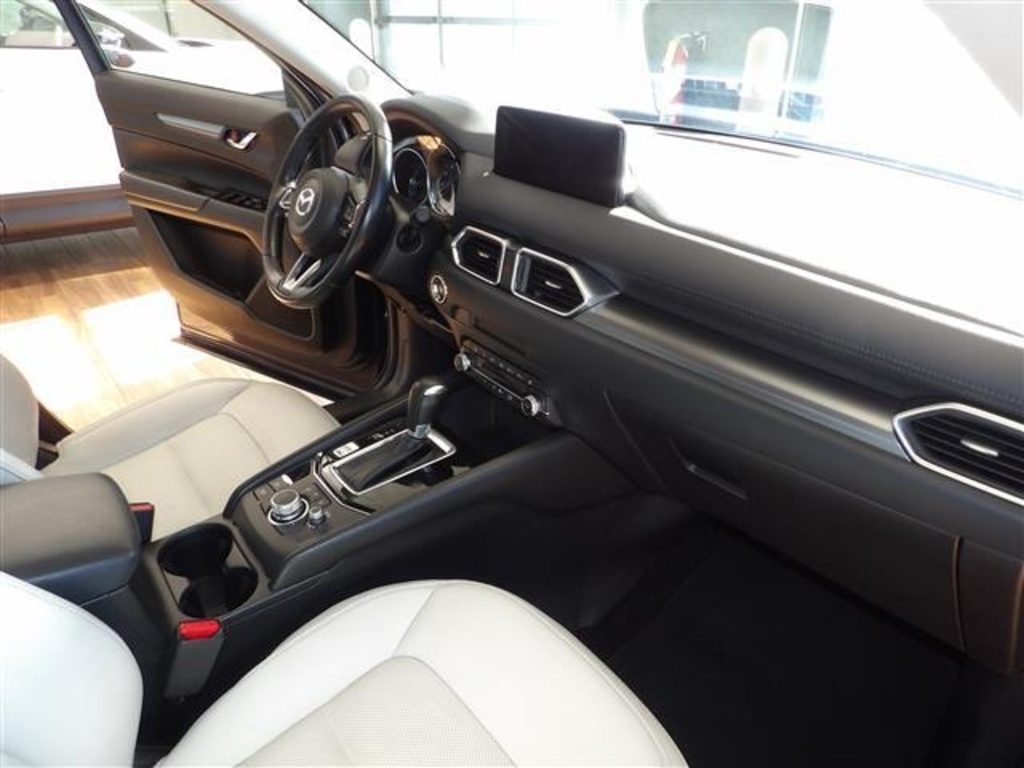2023 Mazda CX-5 2.5 S Preferred photo 13