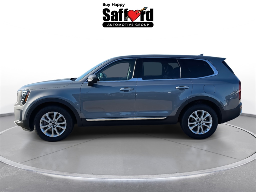 2022 Kia Telluride LX photo 3
