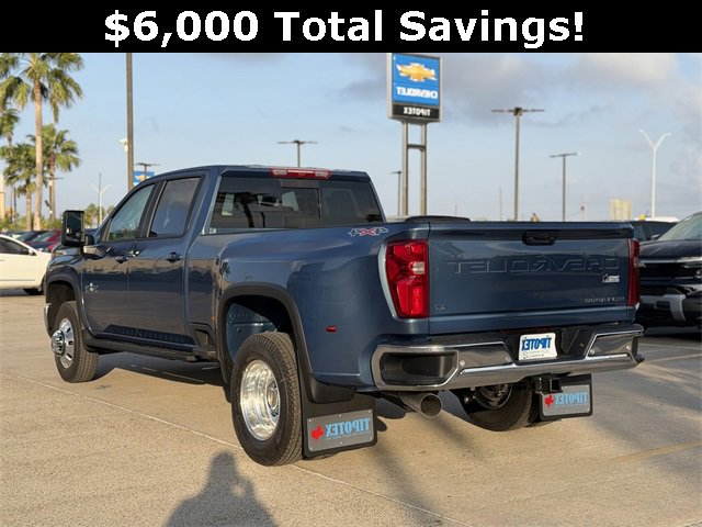 2026 Chevrolet Silverado 3500HD LT photo 3