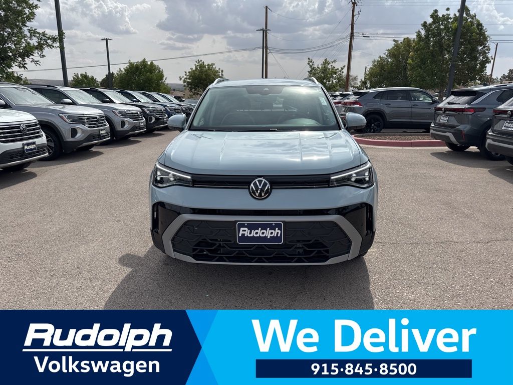 2025 Volkswagen Taos SE photo 7