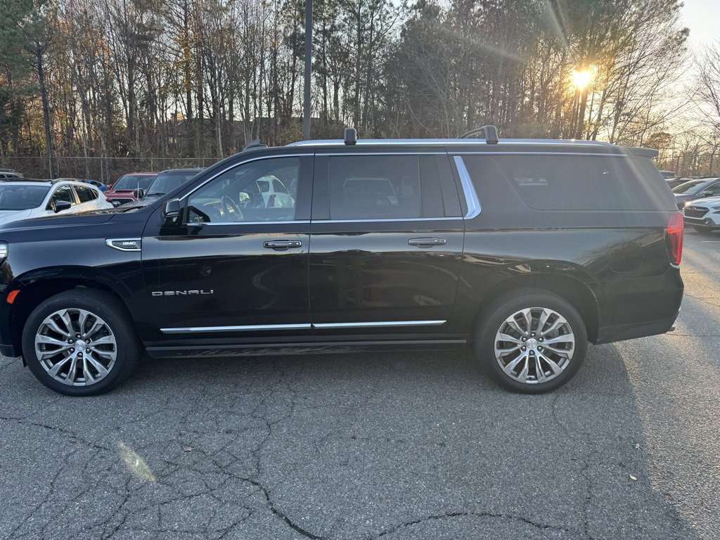 2022 Gmc Yukon XL Denali photo 2