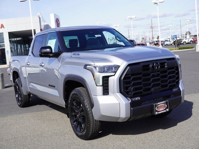 2025 Toyota Tundra Limited's photo