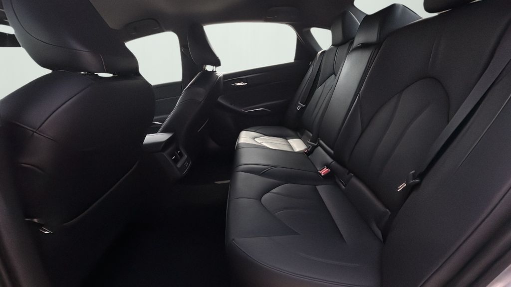 2020 Toyota Avalon XLE photo 11