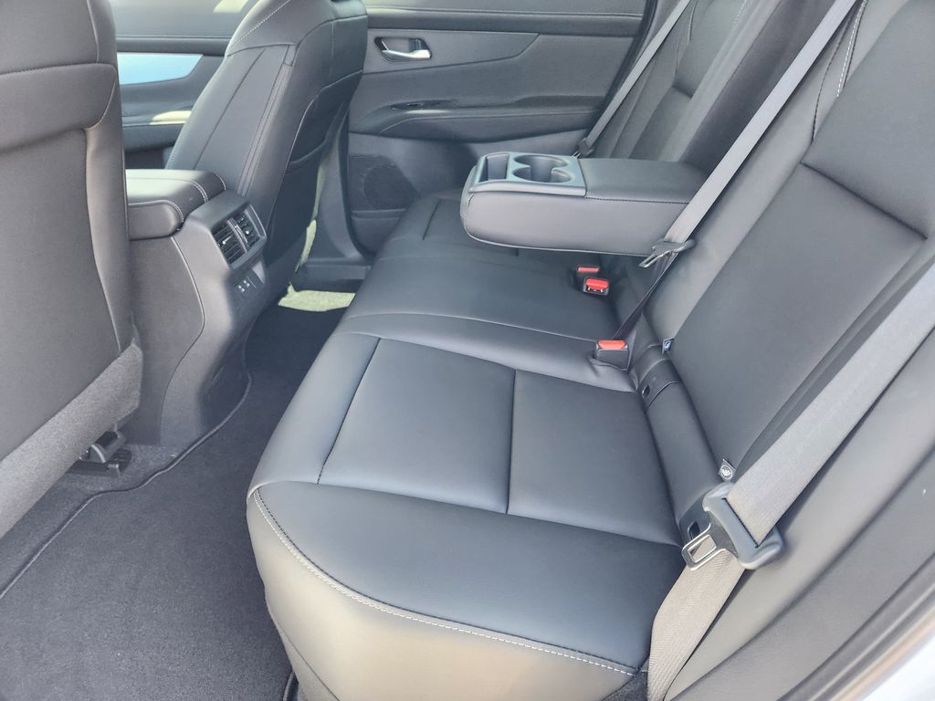 2025 Nissan Murano SL photo 13