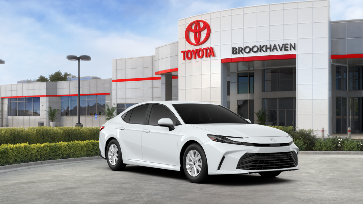 2025 Toyota Camry LE photo 14