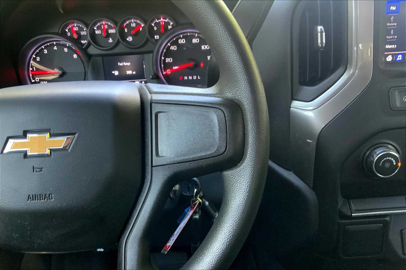 2020 Chevrolet Silverado 1500 Custom photo 22
