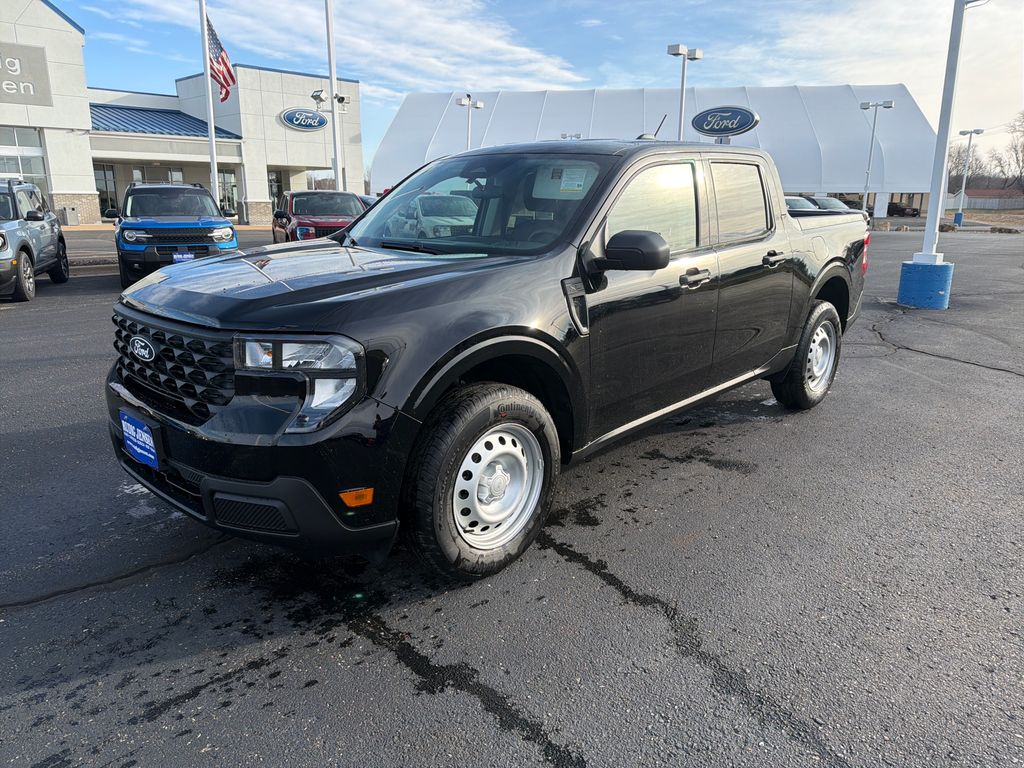 2025 Ford Maverick XL's photo