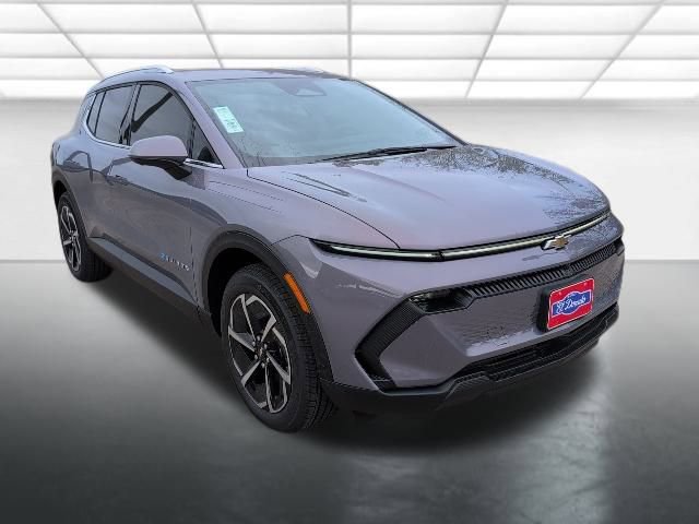 2026 Chevrolet Equinox EV 2LT's photo