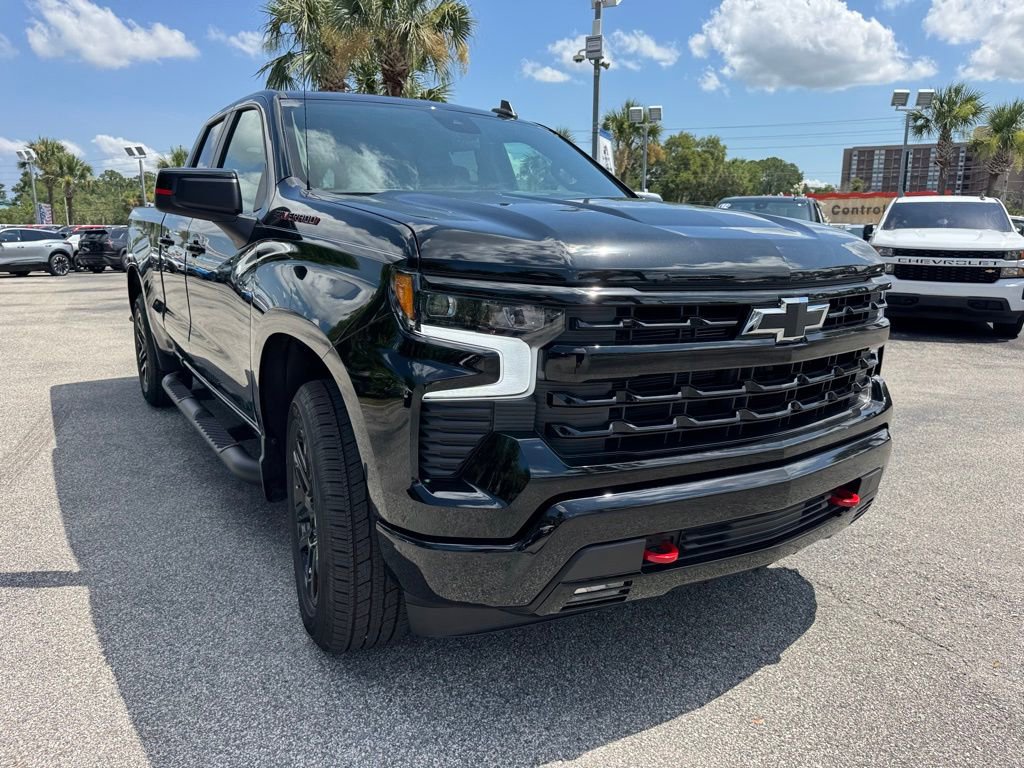 2025 Chevrolet Silverado 1500 RST photo 8