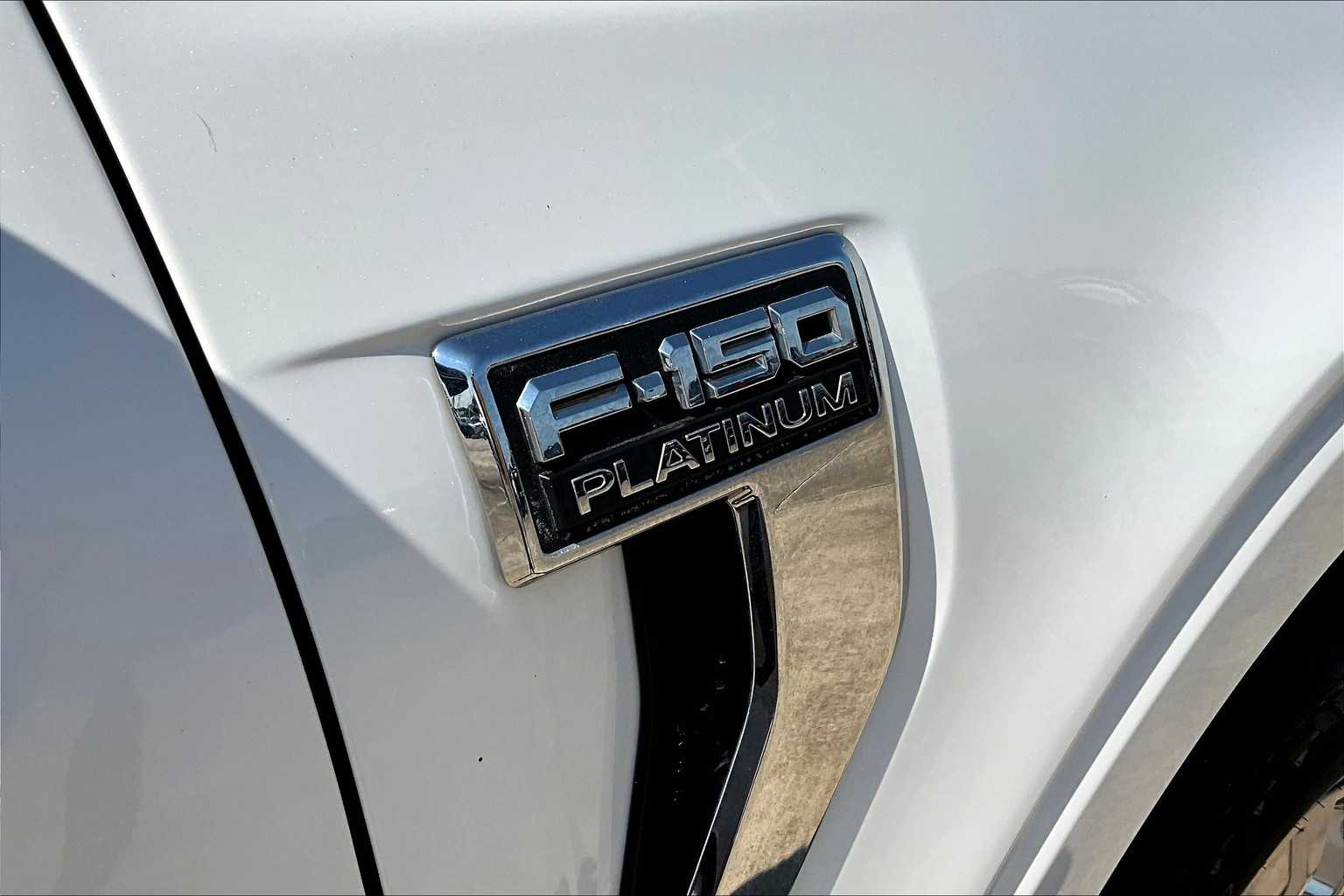 2022 Ford F-150 Platinum photo 9