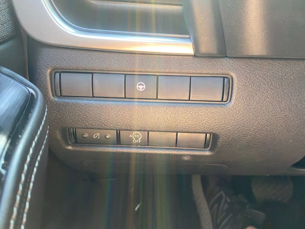 2023 Nissan Rogue SV photo 19
