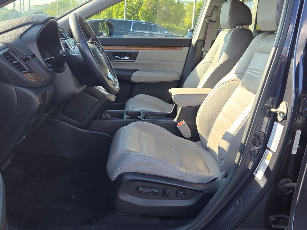 2019 Honda CR-V Touring photo 19
